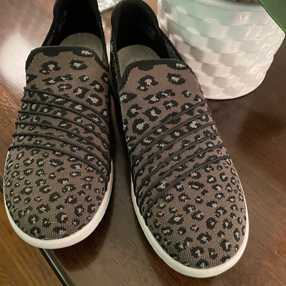 Super Comfy Clarks Slip-on Shoe